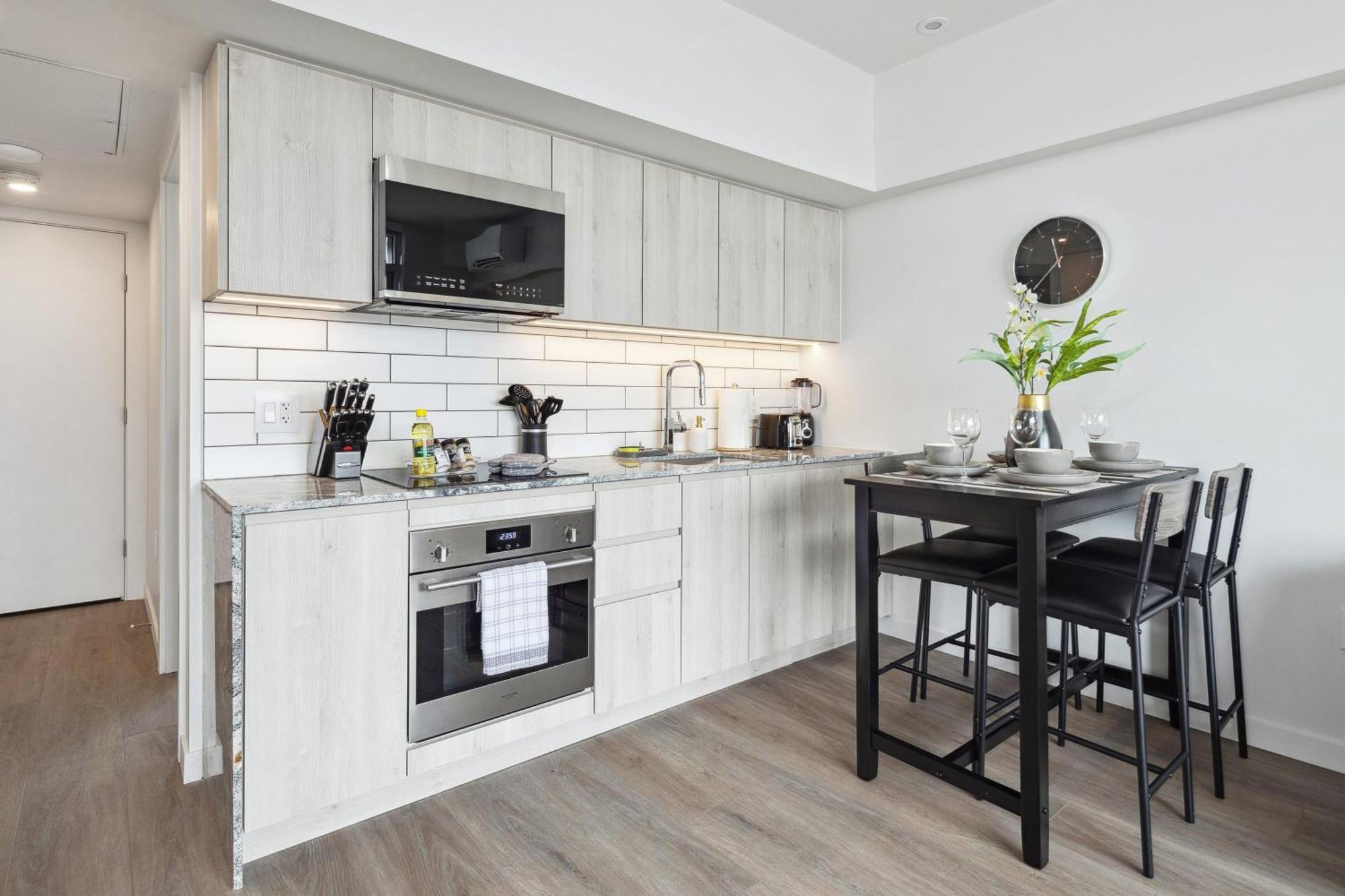 Brand New City Apt In Downtown Vancouver Bagian luar foto