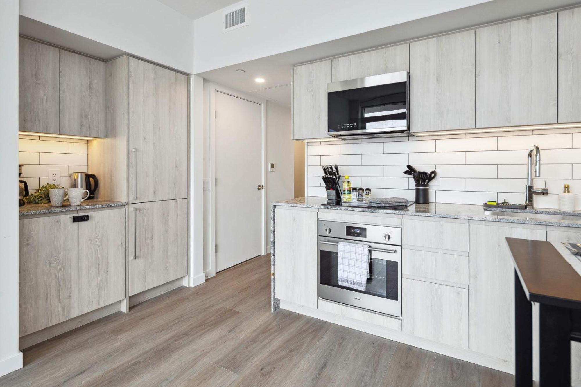 Brand New City Apt In Downtown Vancouver Bagian luar foto